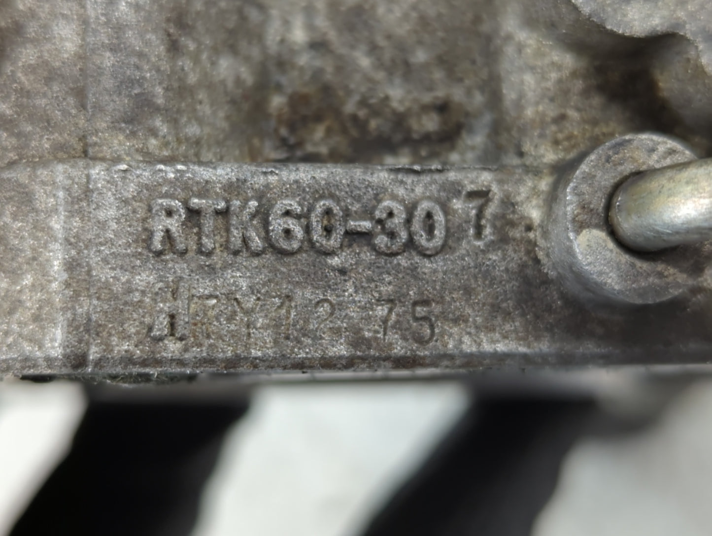 1997-1999 Subaru Legacy Throttle Body P/N:RTK60-30 Fits Fits 1997 1998 1999 OEM Used Auto Parts - Oemusedautoparts1.com