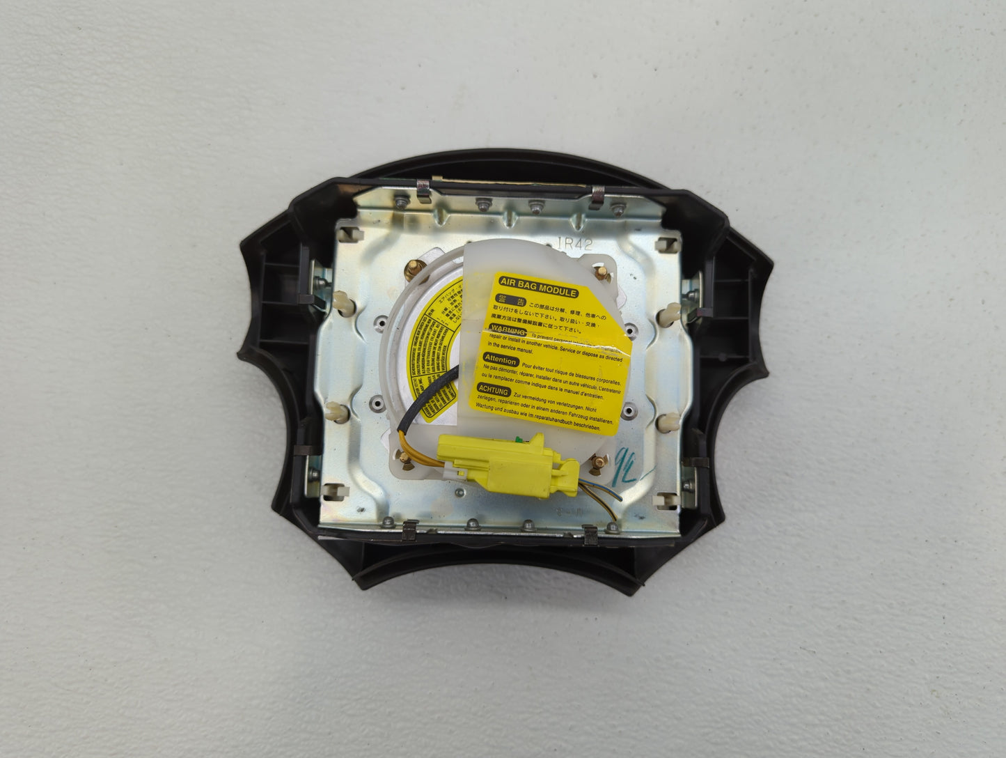 1998-1999 Subaru Legacy Air Bag Driver Left Steering Wheel Mounted Fits Fits 1998 1999 OEM Used Auto Parts - Oemusedautopart