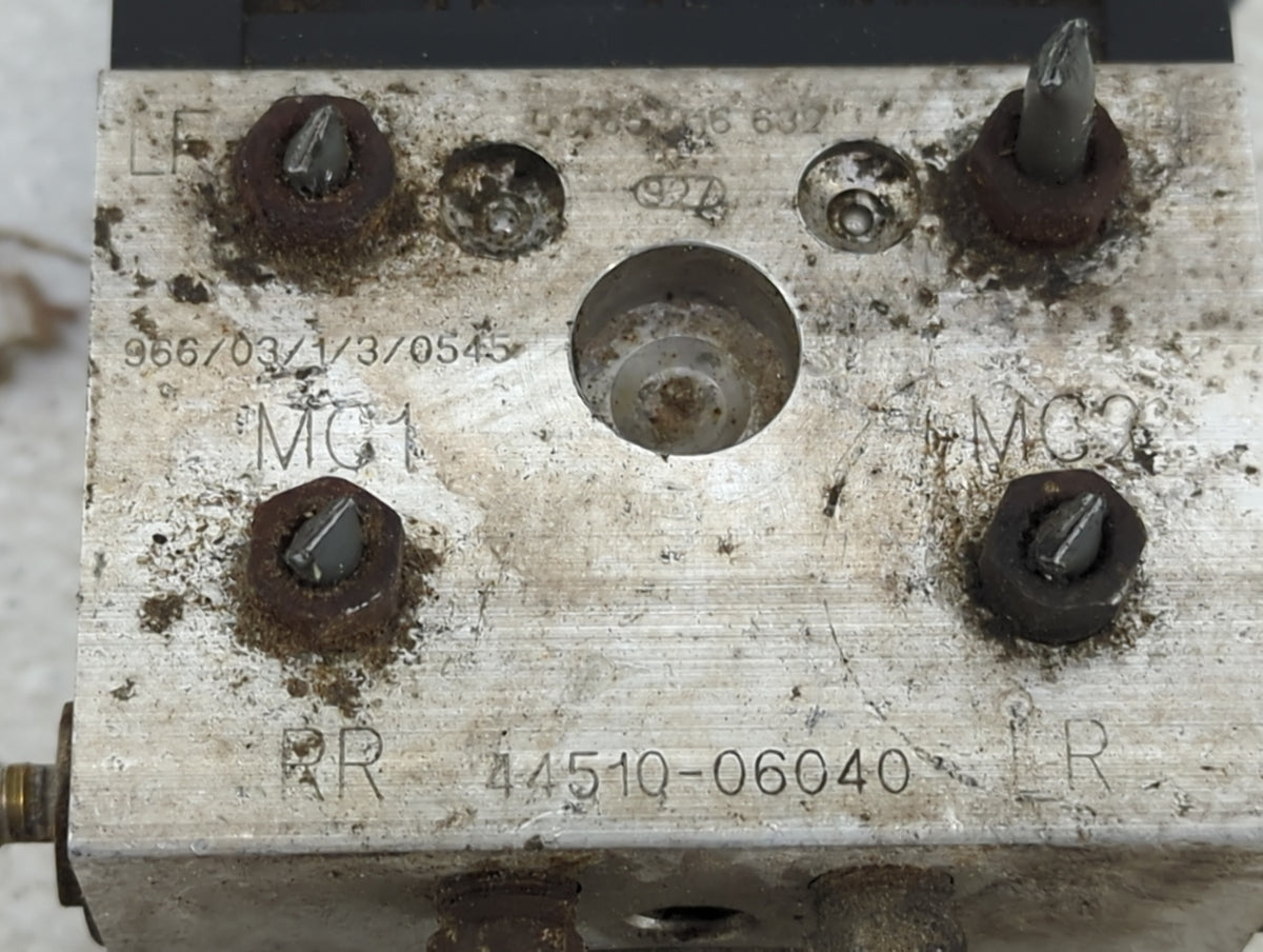 1999 Toyota Camry ABS Pump Control Module Replacement P/N:44510-06040 0265216632, 0265216603 Fits OEM Used Auto Parts - Oemu