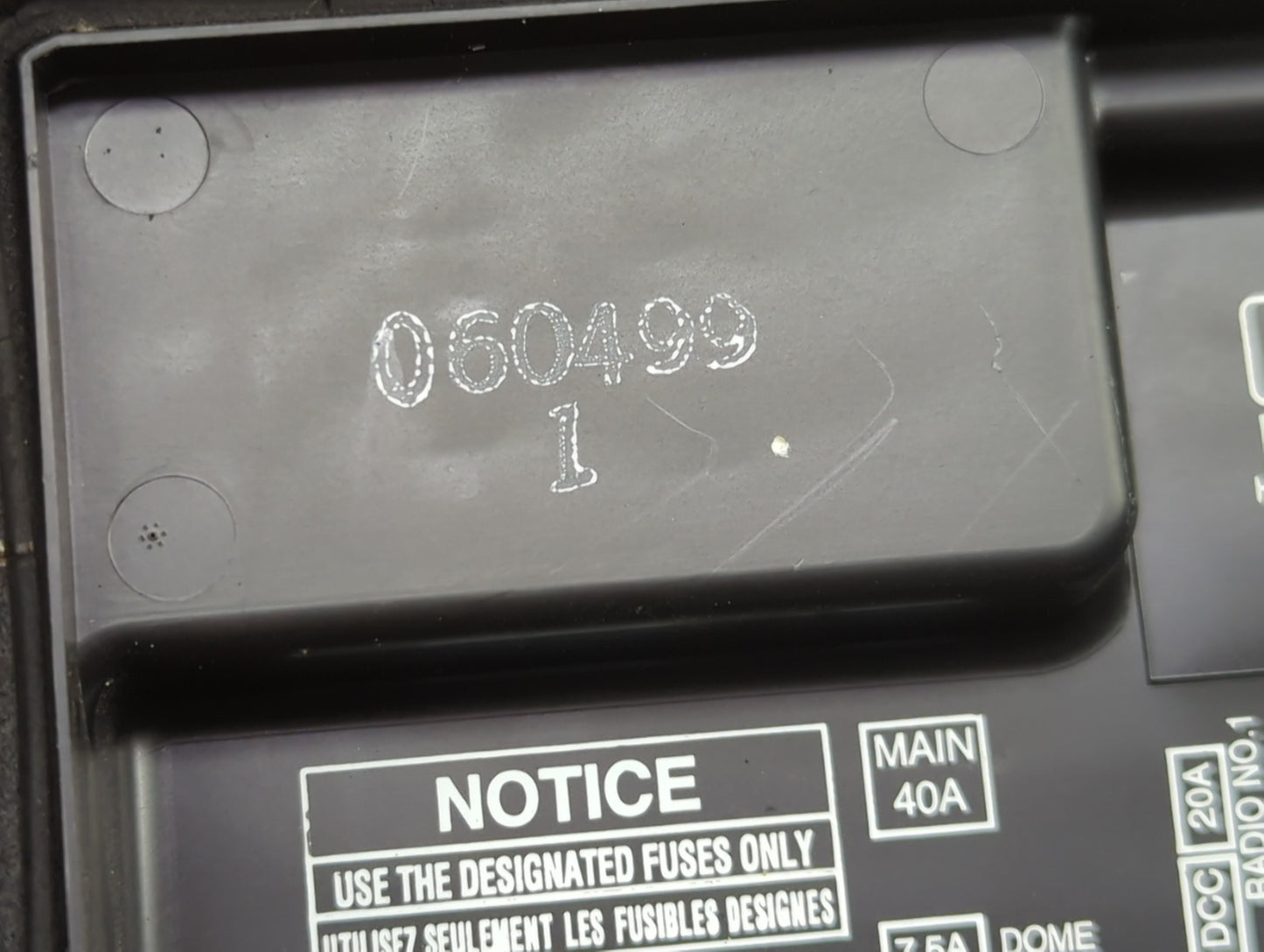 1999 Toyota Camry Fusebox Fuse Box Panel Relay Module P/N:060499 Fits OEM Used Auto Parts - Oemusedautoparts1.com