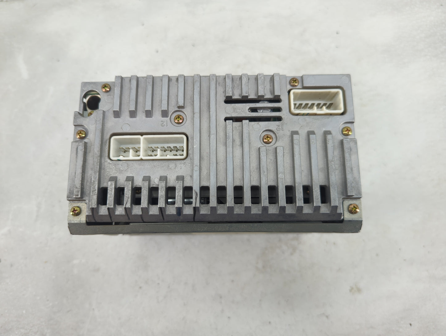 1998-1999 Toyota Camry Radio AM FM Cd Player Receiver Replacement P/N:86120-AA030 Fits Fits 1998 1999 OEM Used Auto Parts -