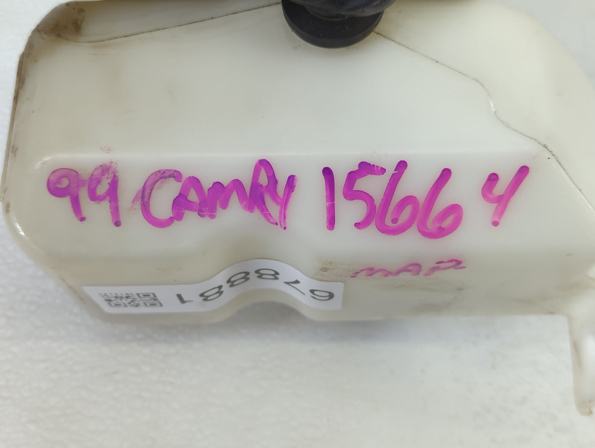 1997-2000 Toyota Camry Radiator Coolant Overflow Expansion Tank Bottle 678881 - Oemusedautoparts1.com