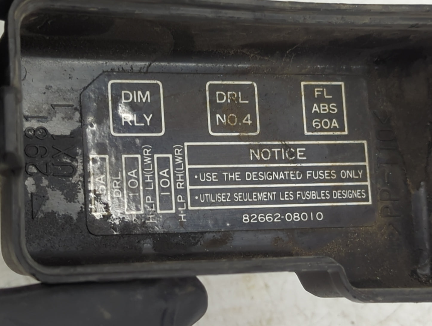 1999-2000 Toyota Sienna Fusebox Fuse Box Panel Relay Module P/N:82662-08010 Fits Fits 1999 2000 OEM Used Auto Parts - Oemuse