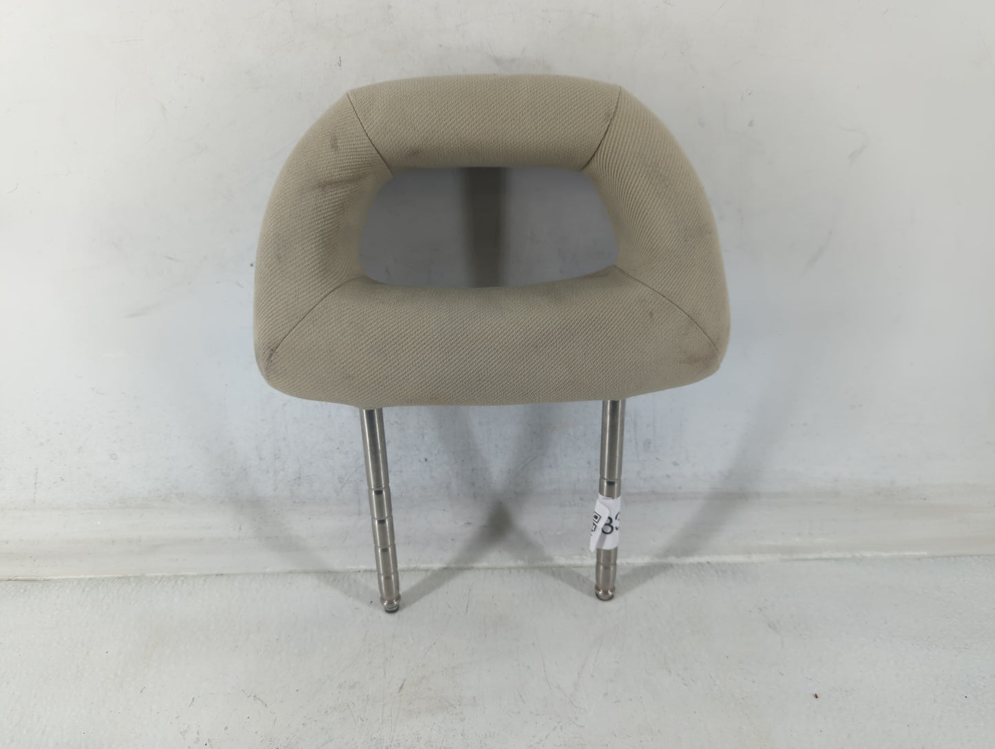 1999 Volkswagen Beetle Headrest Head Rest Front Driver Passenger Seat - Oemusedautoparts1.com