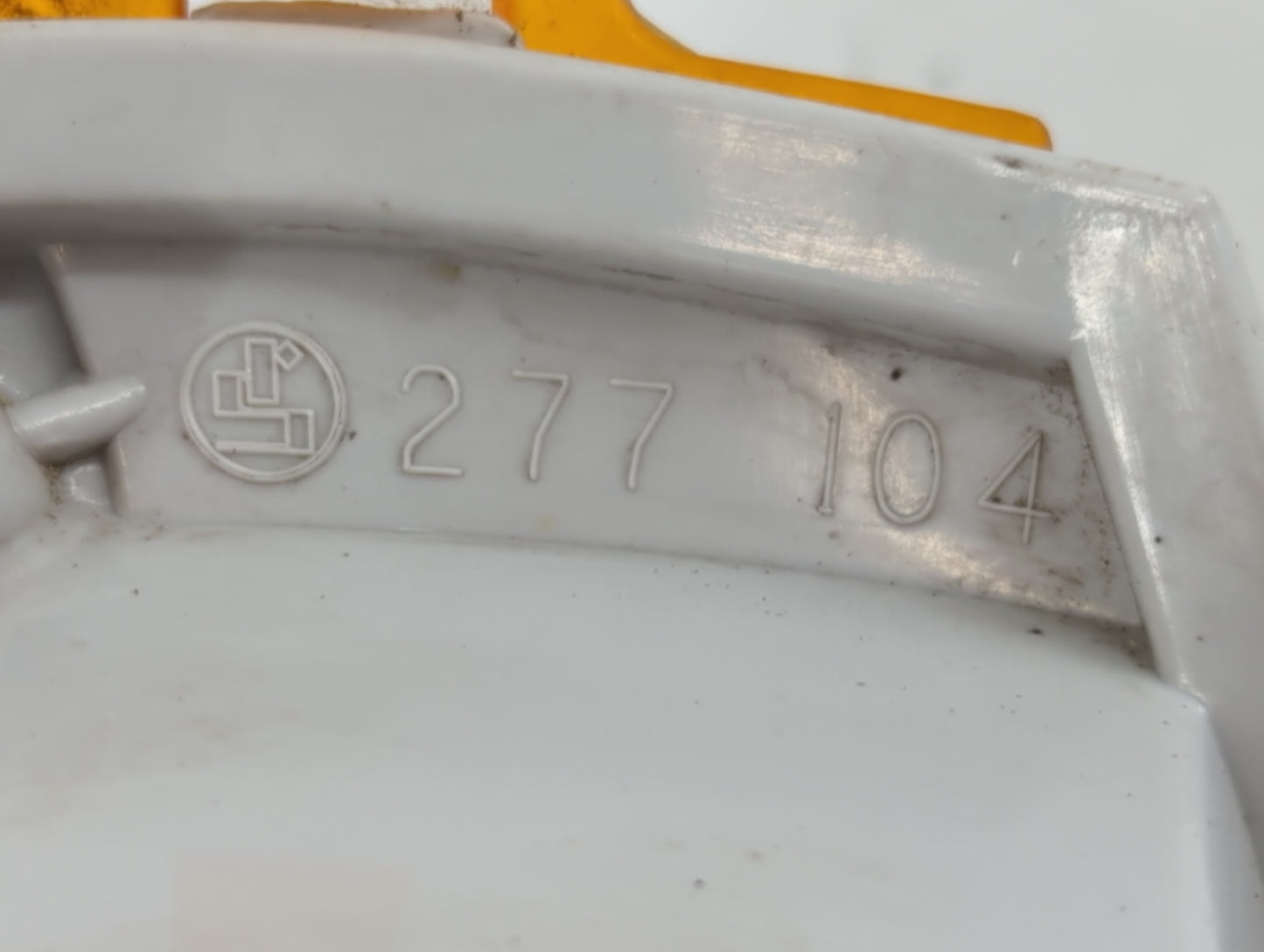 2000-2005 Buick Lesabre Driver Left Oem Front Light Lamp - Oemusedautoparts1.com