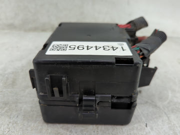 2000 Cadillac Escalade Fusebox Fuse Box Panel Relay Module P/N:12146286 Fits OEM Used Auto Parts