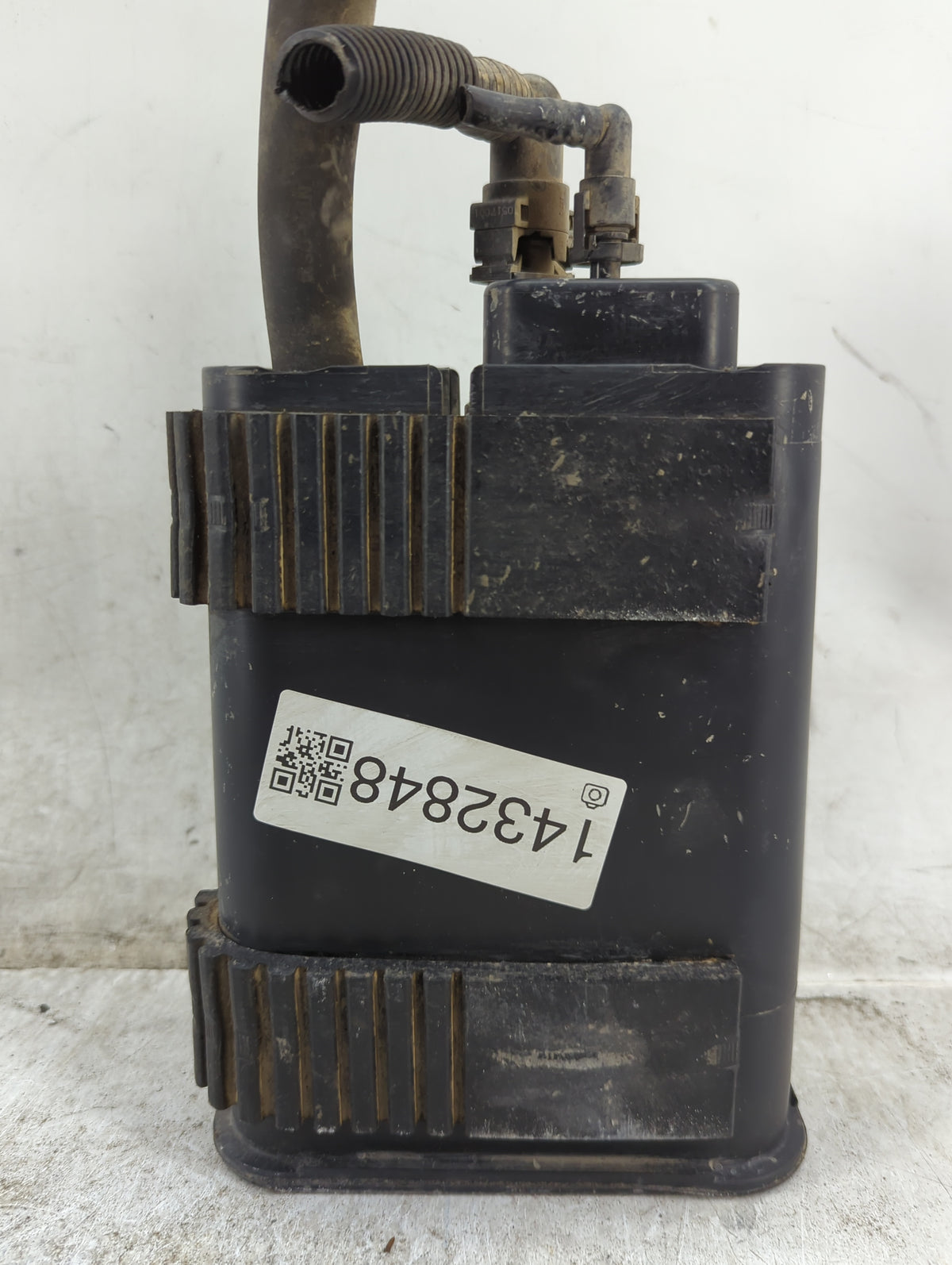 2000 Chevrolet Malibu Fuel Vapor Charcoal Canister - Oemusedautoparts1.com