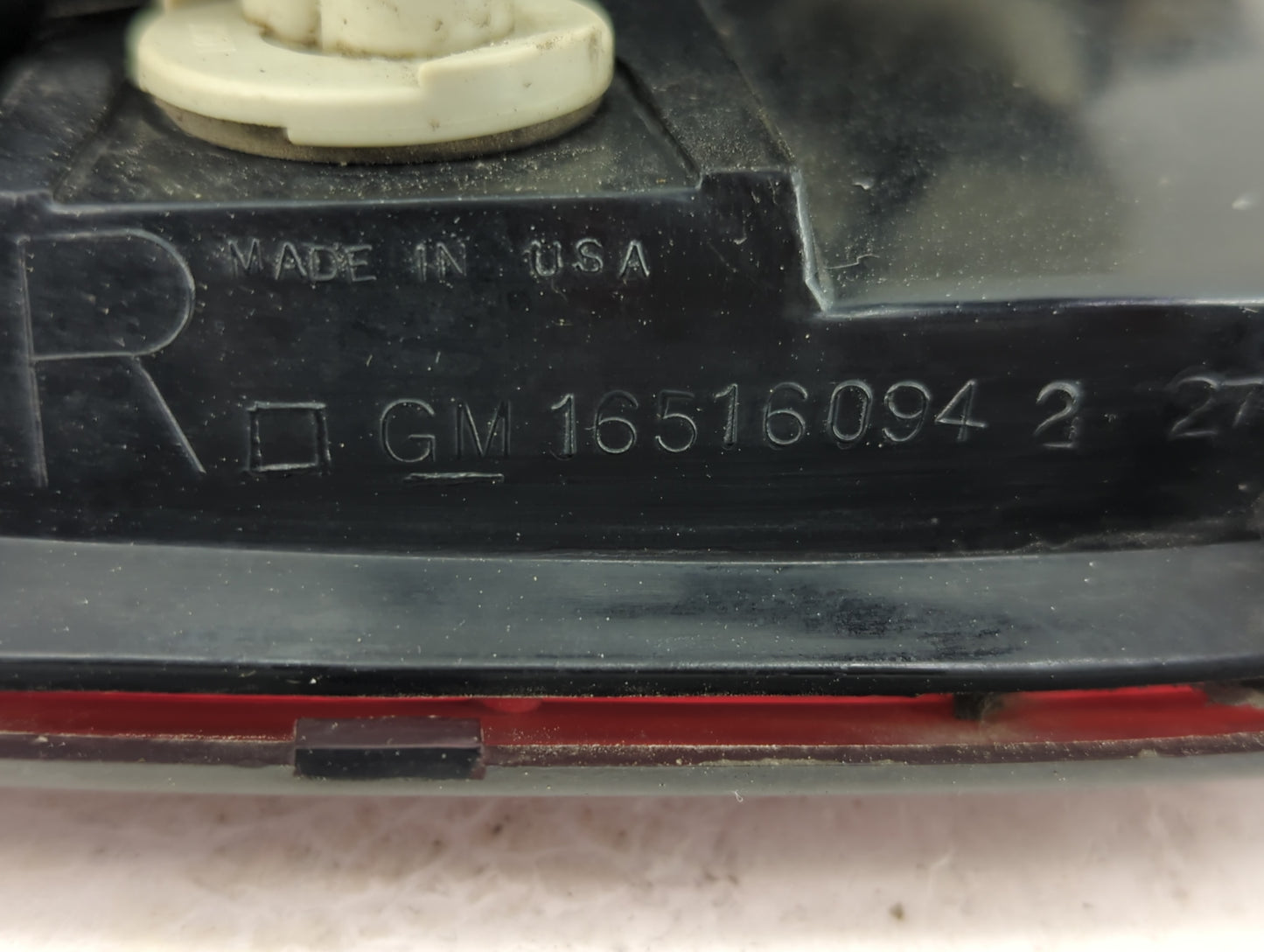 1994-2003 Chevrolet S10 Tail Light Assembly Passenger Right OEM P/N:16516094 2 Fits OEM Used Auto Parts - Oemusedautoparts1.