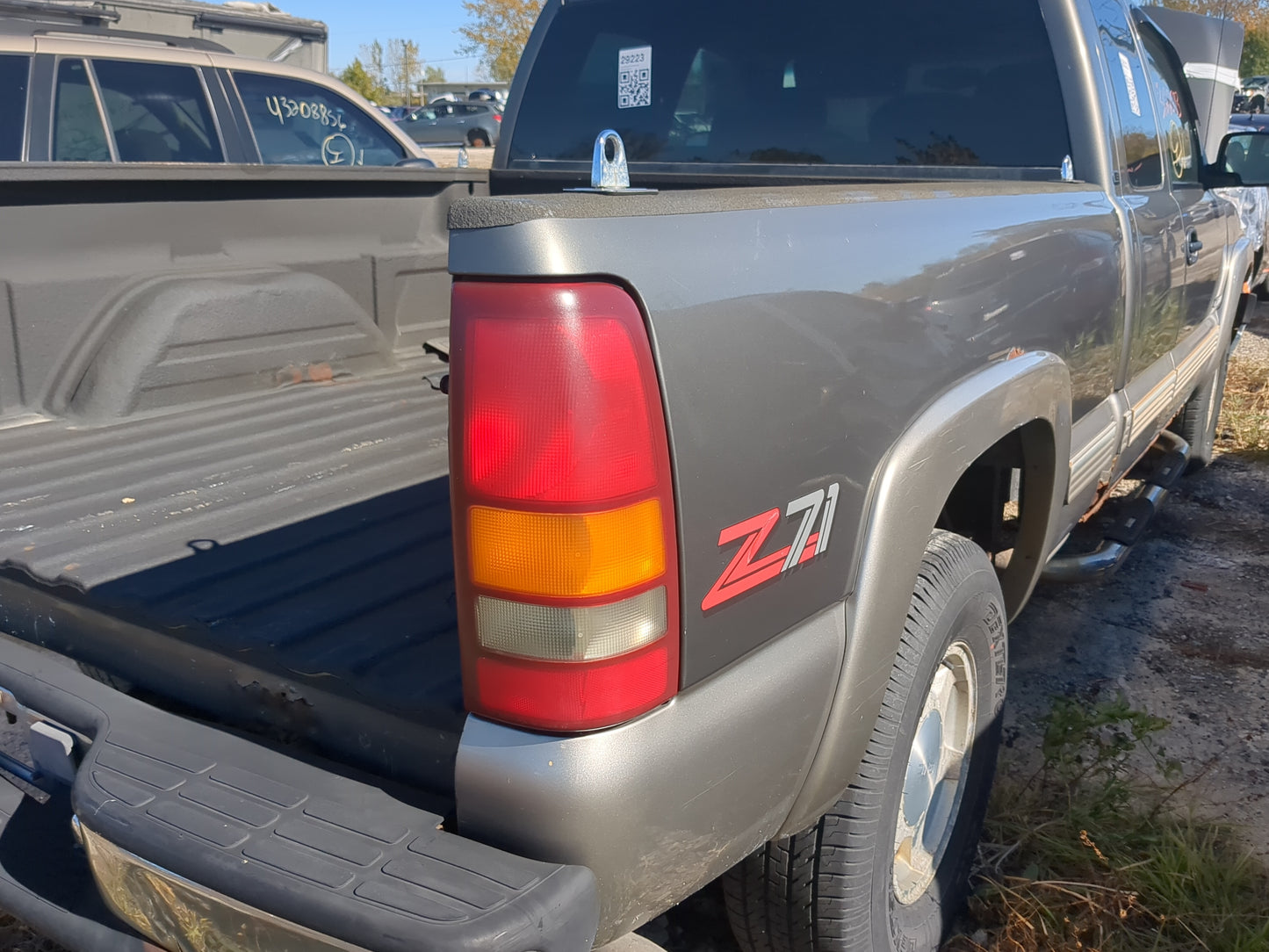 1999-2002 Chevrolet Silverado 1500 Tail Light Assembly Passenger Right OEM Fits Fits 1999 2000 2001 2002 2003 OEM Used Auto
