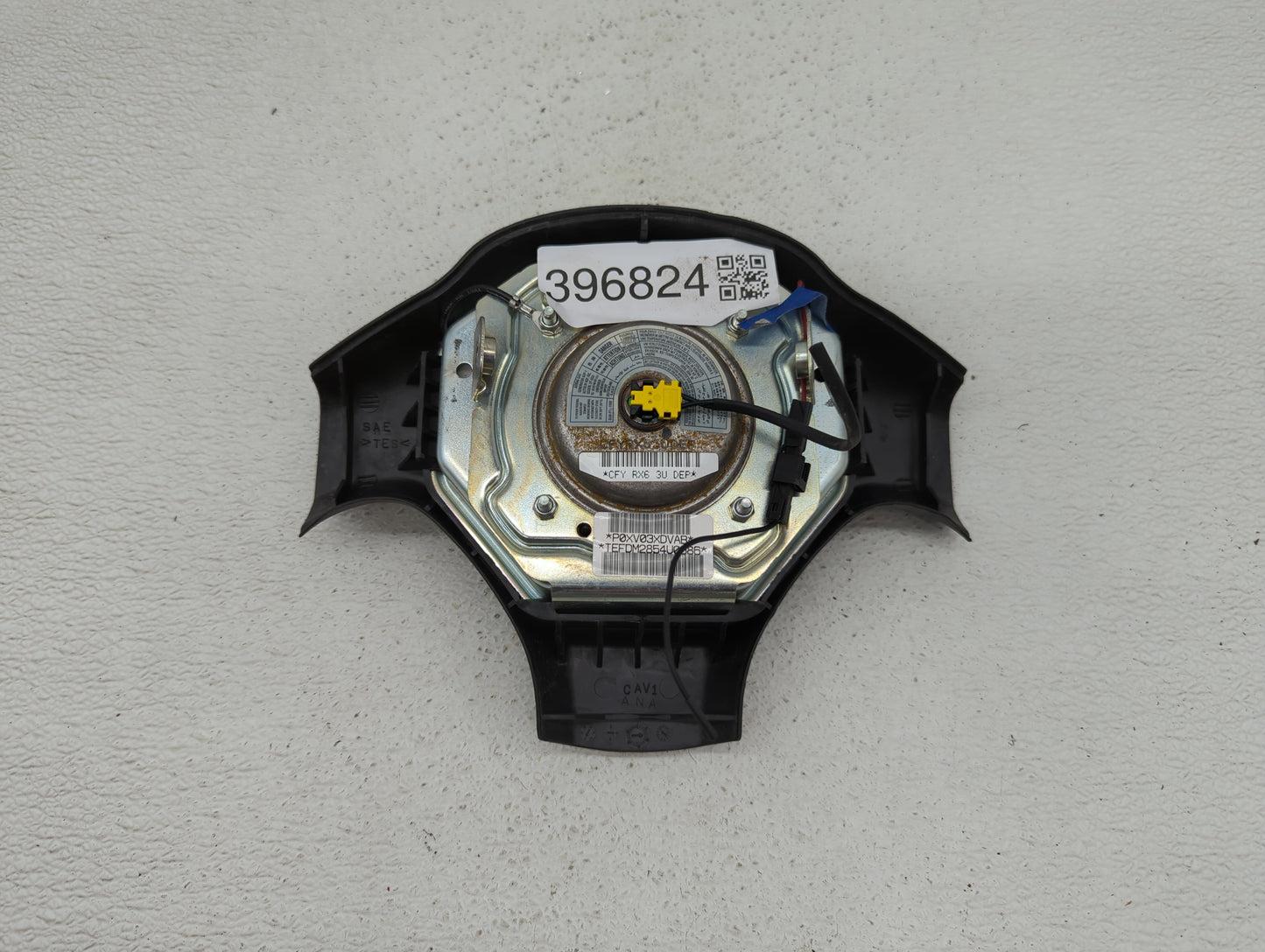 2000 Dodge Neon Air Bag Driver Left Steering Wheel Mounted P/N:BAM-PT1-1008 Fits OEM Used Auto Parts - Oemusedautoparts1.com