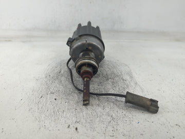 1998-2003 Dodge Ram 1500 Engine Ignition Distributor OEM Fits Fits 1998 1999 2000 2001 2002 2003 OEM Used Auto Parts