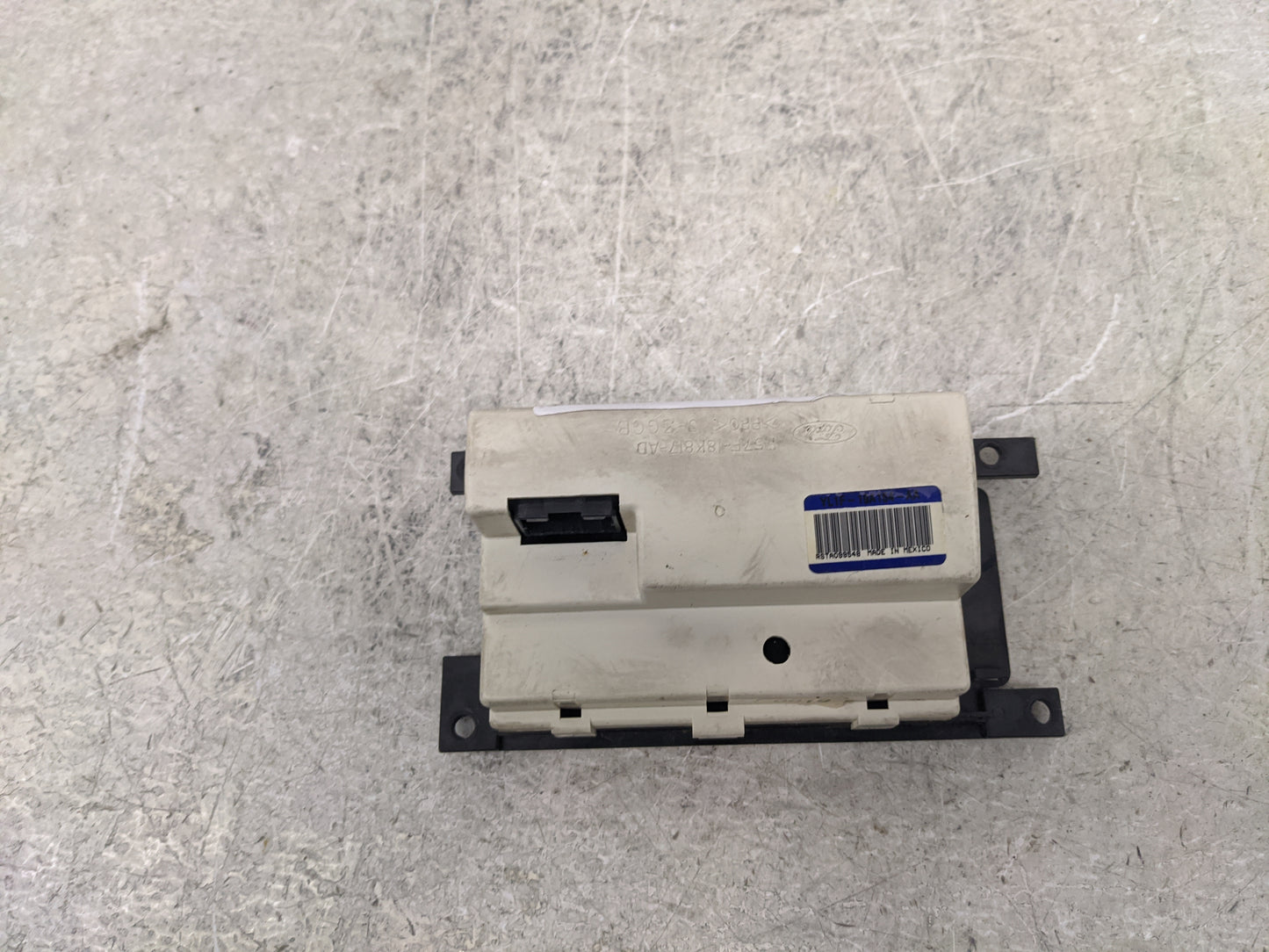 Ford Explorer Radio Control Panel - Oemusedautoparts1.com