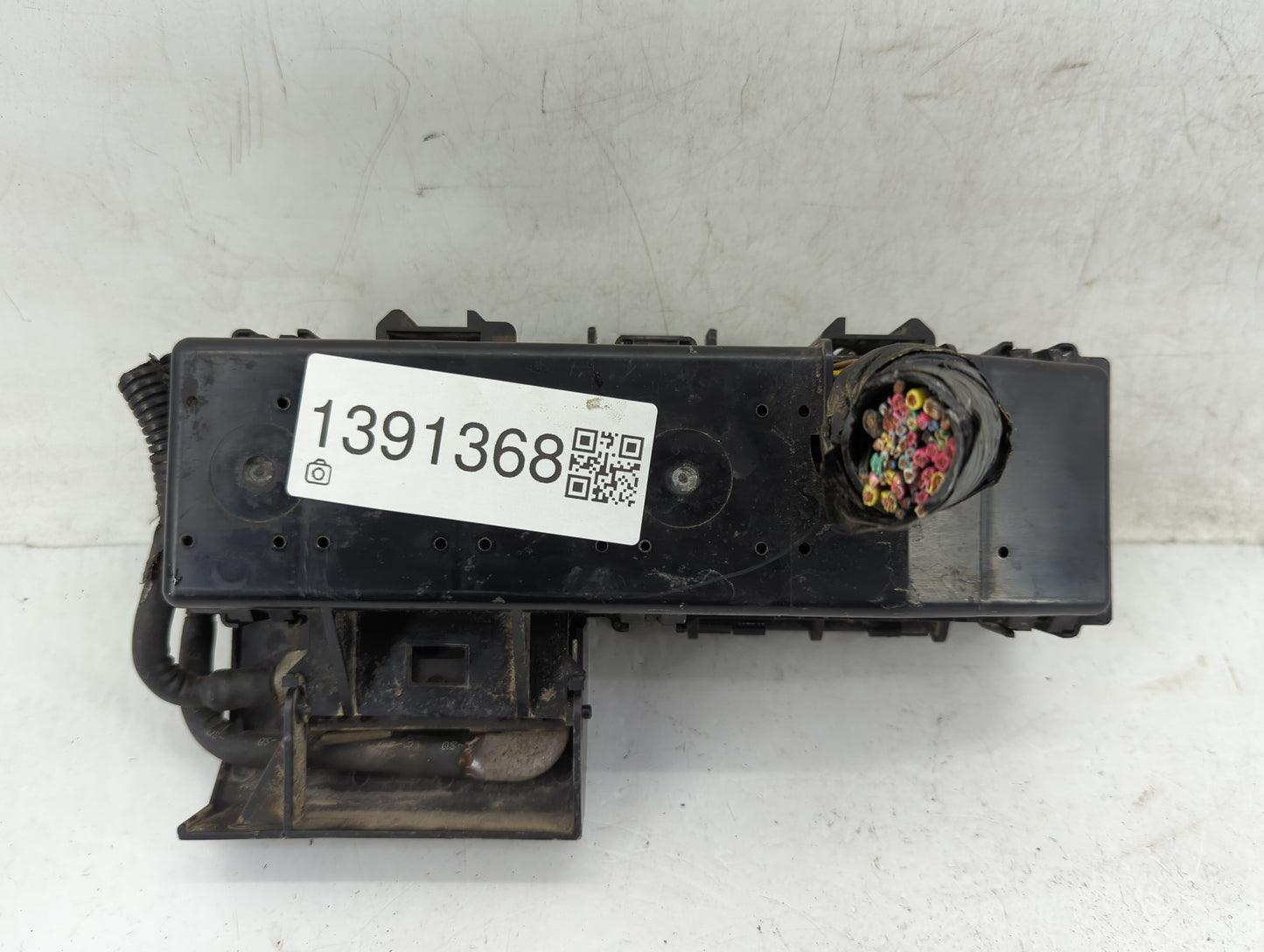 2000-2003 Ford Ranger Fusebox Fuse Box Panel Relay Module P/N:YL2Z-12A581-BC Fits Fits 2000 2001 2002 2003 OEM Used Auto Par