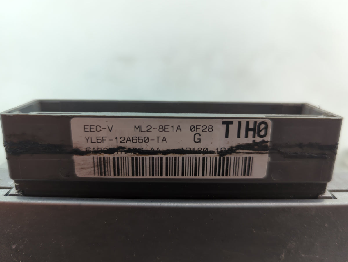 1999-2000 Ford Ranger PCM Engine Control Computer ECU ECM PCU OEM P/N:YL5F-12A650-TA ML2-8E1A Fits Fits 1999 2000 OEM Used A