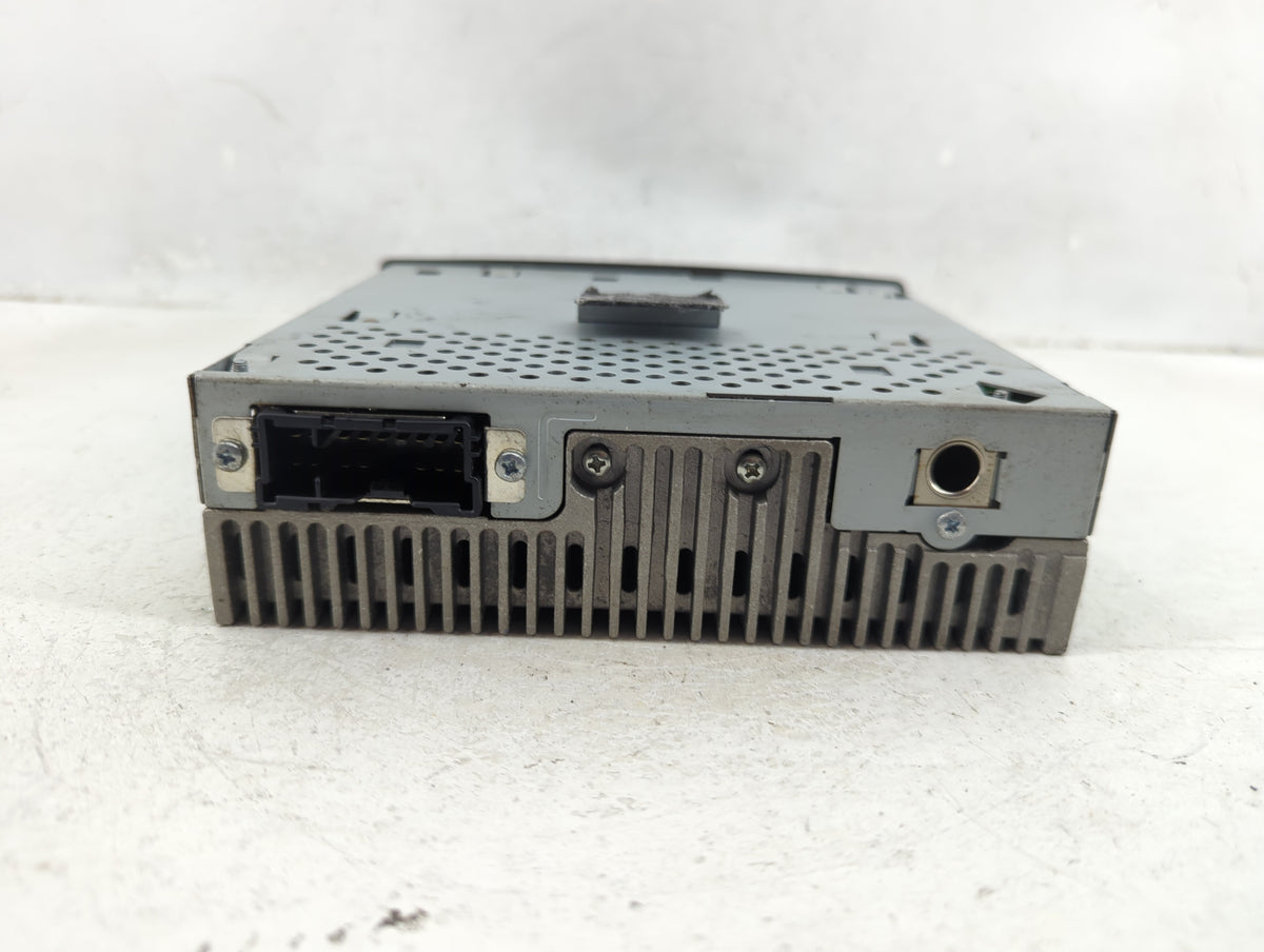 2000-2001 Hyundai Accent Radio AM FM Cd Player Receiver Replacement P/N:96170-25000 Fits Fits 2000 2001 OEM Used Auto Parts