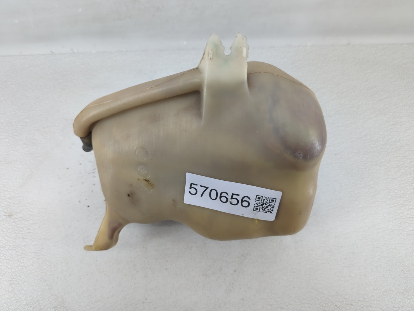 2000 Jeep Grand Cherokee Windshield Washer Fluid Reservoir Bottle Oem - Oemusedautoparts1.com