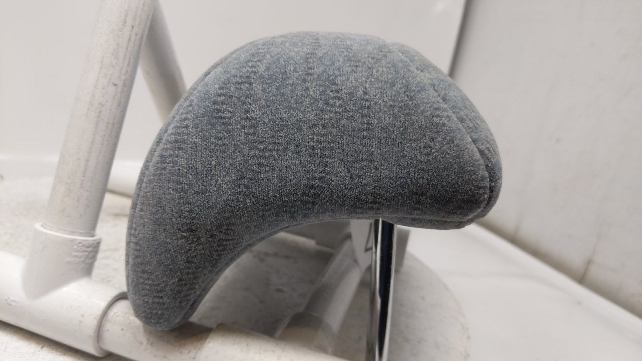 2000 Kia Magentis Headrest Head Rest Rear Center Seat Fits OEM Used Auto Parts - Oemusedautoparts1.com