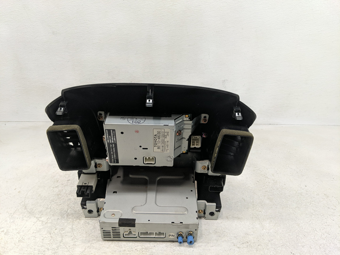 2000 Lexus Rx300 Radio AM FM Cd Player Receiver Replacement P/N:86110-48030 86120-48050 Fits OEM Used Auto Parts - Oemusedau