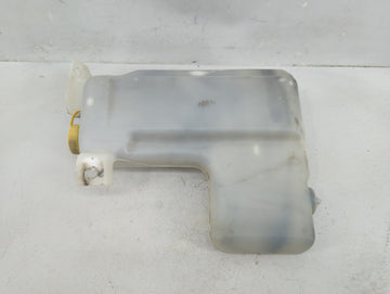 2000-2001 Nissan Xterra Windshield Washer Fluid Reservoir Bottle Oem