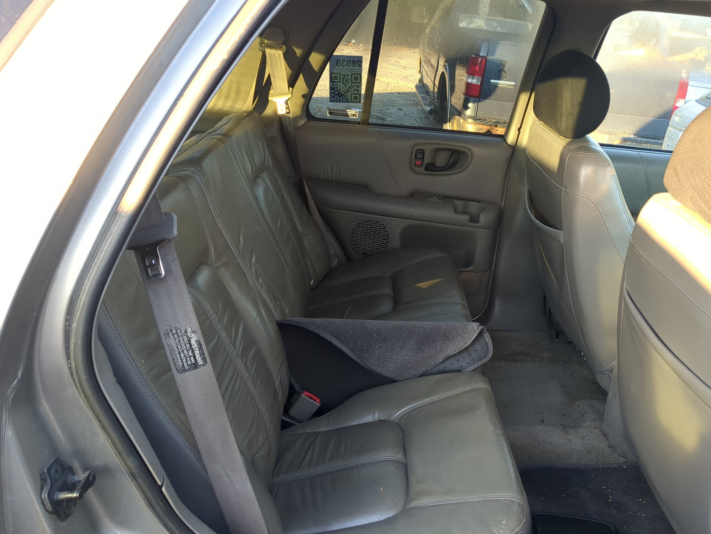 2000 Oldsmobile Bravada Rear Seat Oem - Oemusedautoparts1.com