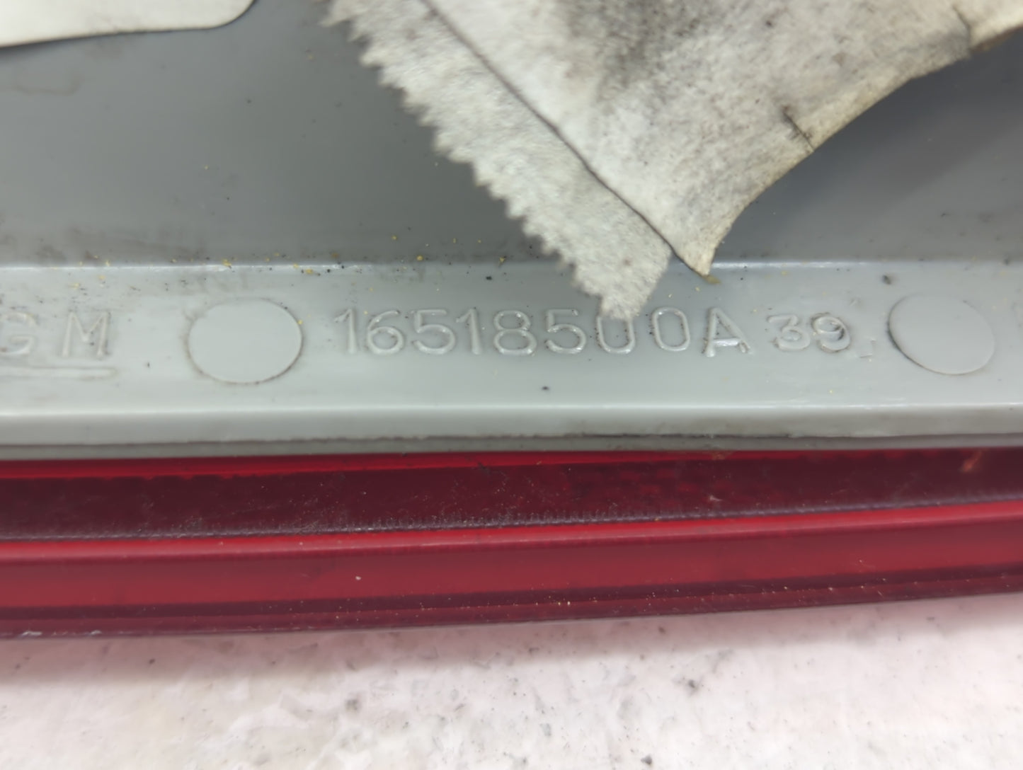 1996-2001 Oldsmobile Bravada Tail Light Assembly Passenger Right OEM P/N:16518500A Fits OEM Used Auto Parts - Oemusedautopar