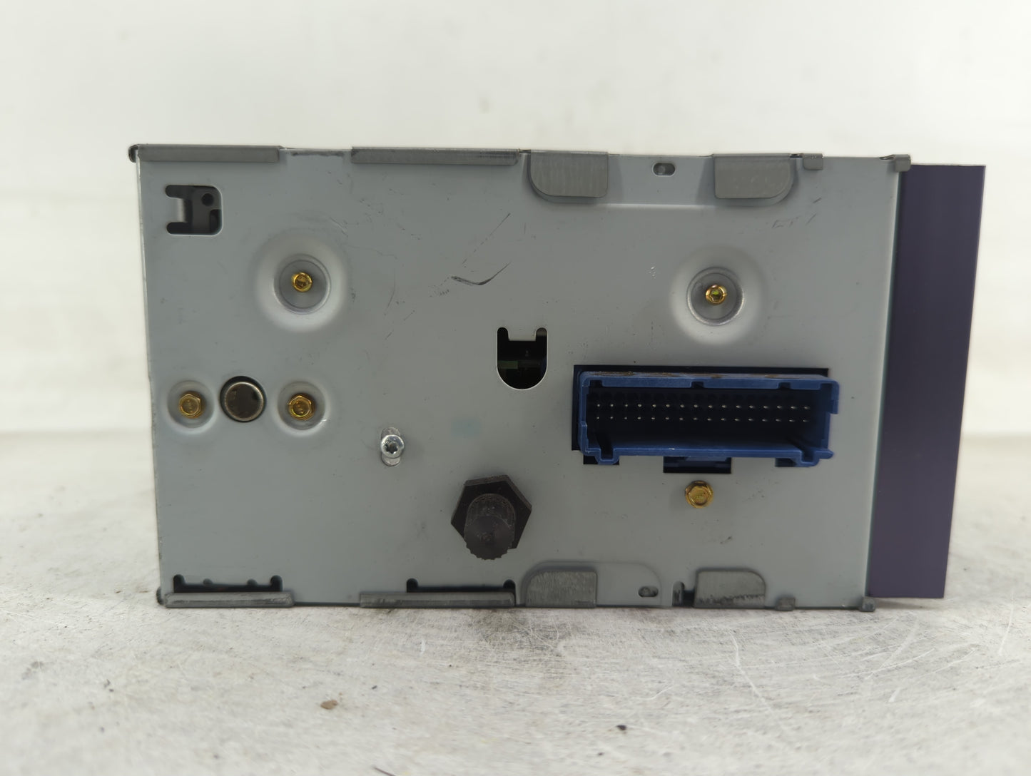 2000-2001 Oldsmobile Bravada Radio AM FM Cd Player Receiver Replacement P/N:09366523 Fits Fits 2000 2001 OEM Used Auto Parts