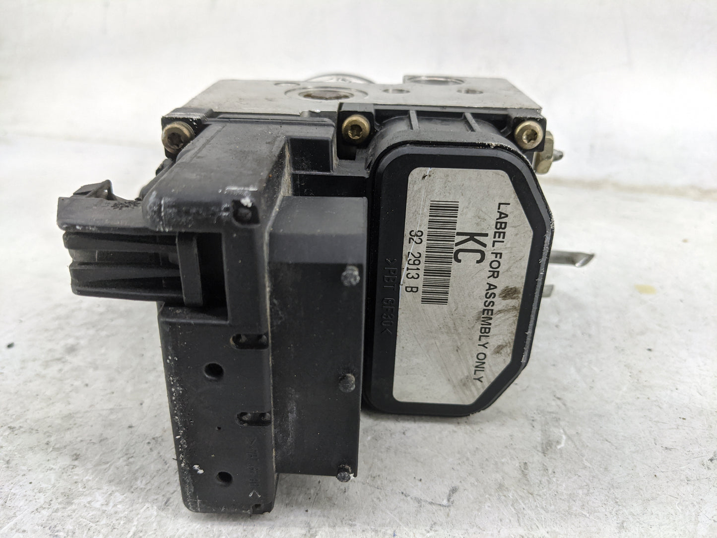 2000 Pontiac Grand Prix ABS Pump Control Module Replacement P/N:0265216761 10432913, 4B0972523553 Fits OEM Used Auto Parts -