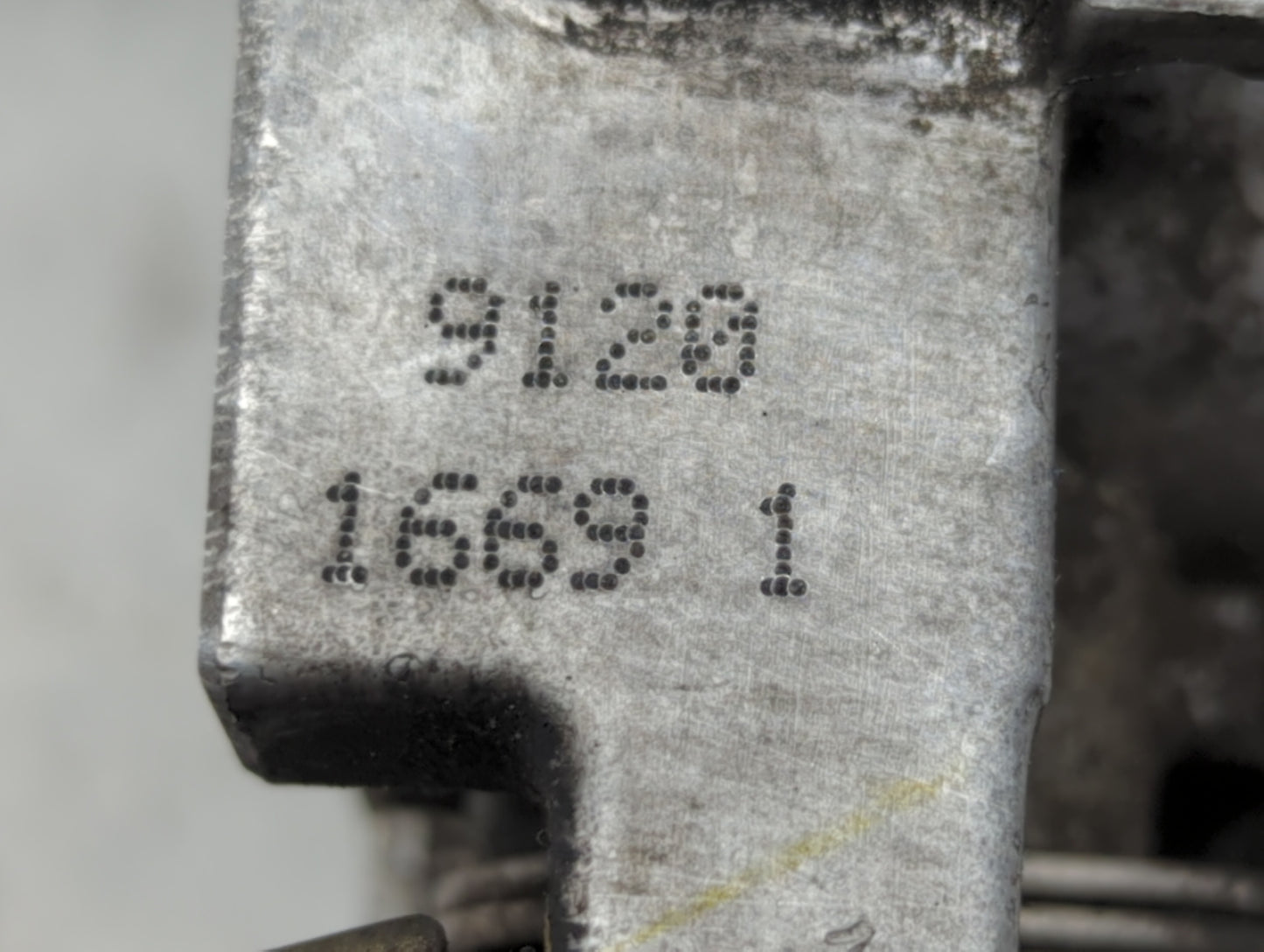 2000 Saturn Ls Throttle Body Fits Fits 2001 2002 2003 OEM Used Auto Parts - Oemusedautoparts1.com