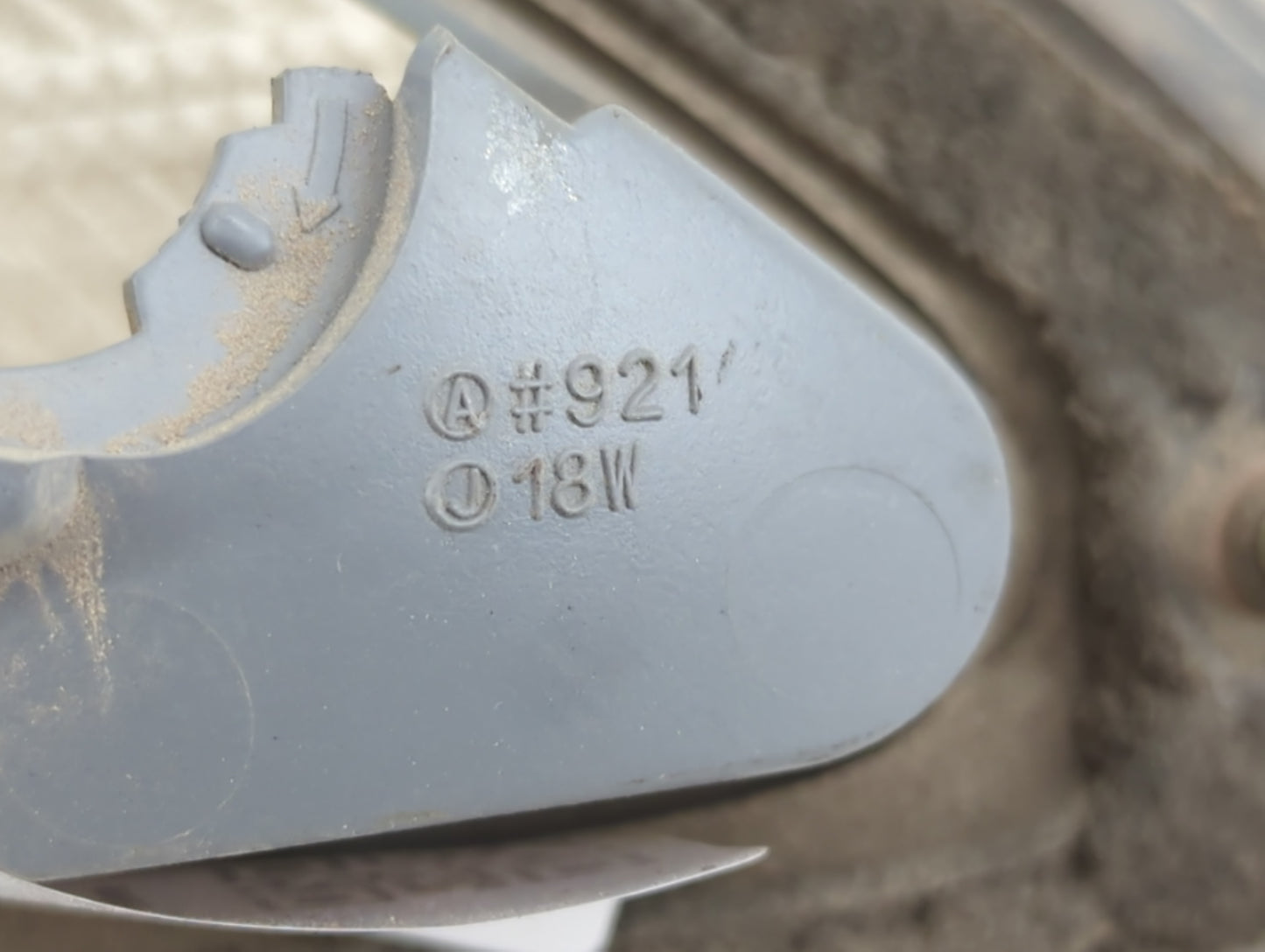 2000-2004 Toyota Avalon Driver Left Oem Head Light Headlight Lamp - Oemusedautoparts1.com