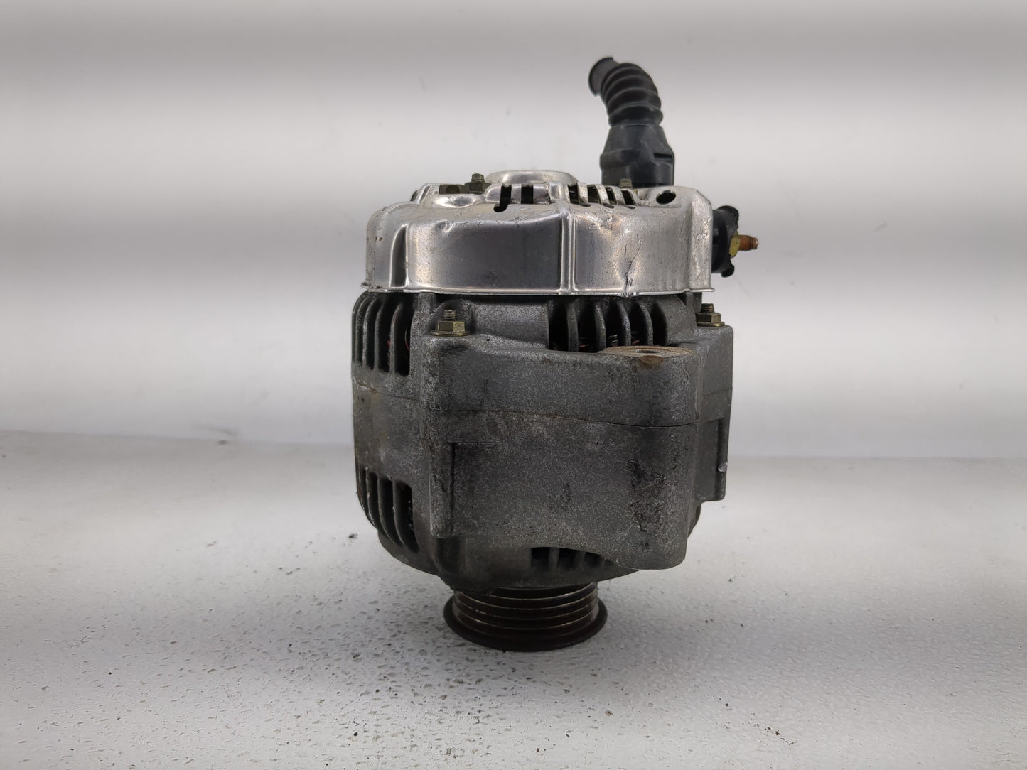 1997-2001 Toyota Camry Alternator Replacement Generator Charging Assembly Engine OEM P/N:TN101211-9580 Fits OEM Used Auto Pa