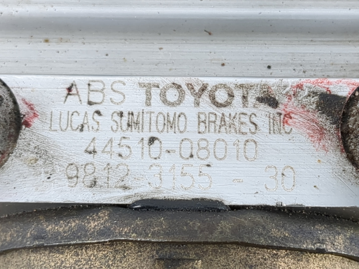 1998-2001 Toyota Sienna ABS Pump Control Module Replacement P/N:44510 08010 Fits Fits 1998 1999 2000 2001 OEM Used Auto Part