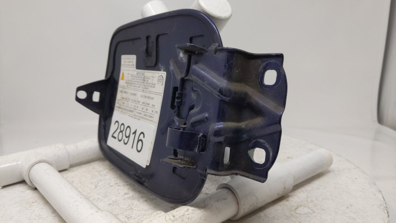 00 01 02 03 04 Volvo V40 40 Fuel Tank Cover Gas Lid Blue 15B470 - Oemusedautoparts1.com
