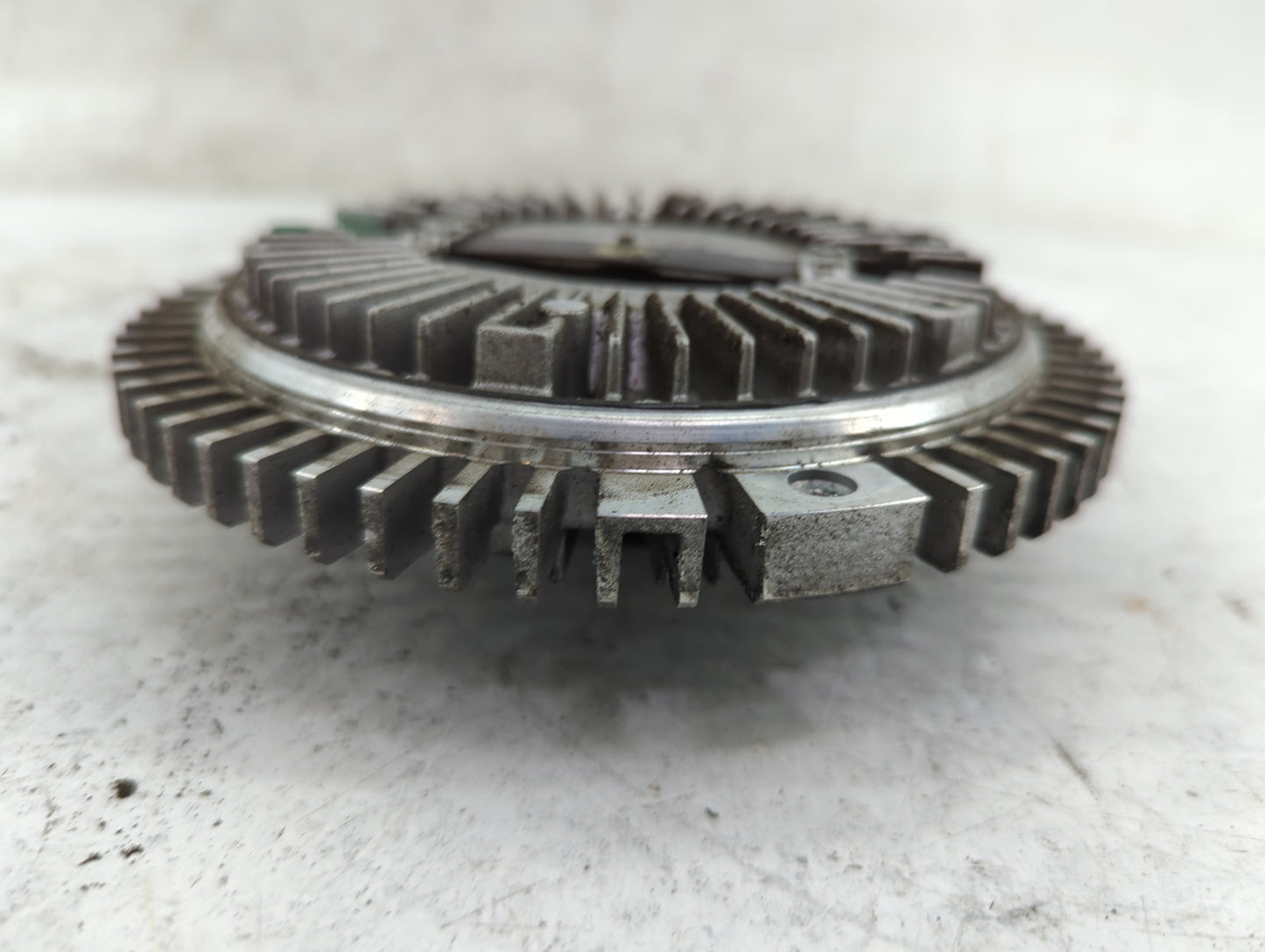 2001-2006 Bmw 330i Radiator Cooling Fan Clutch 1460762 - Oemusedautoparts1.com