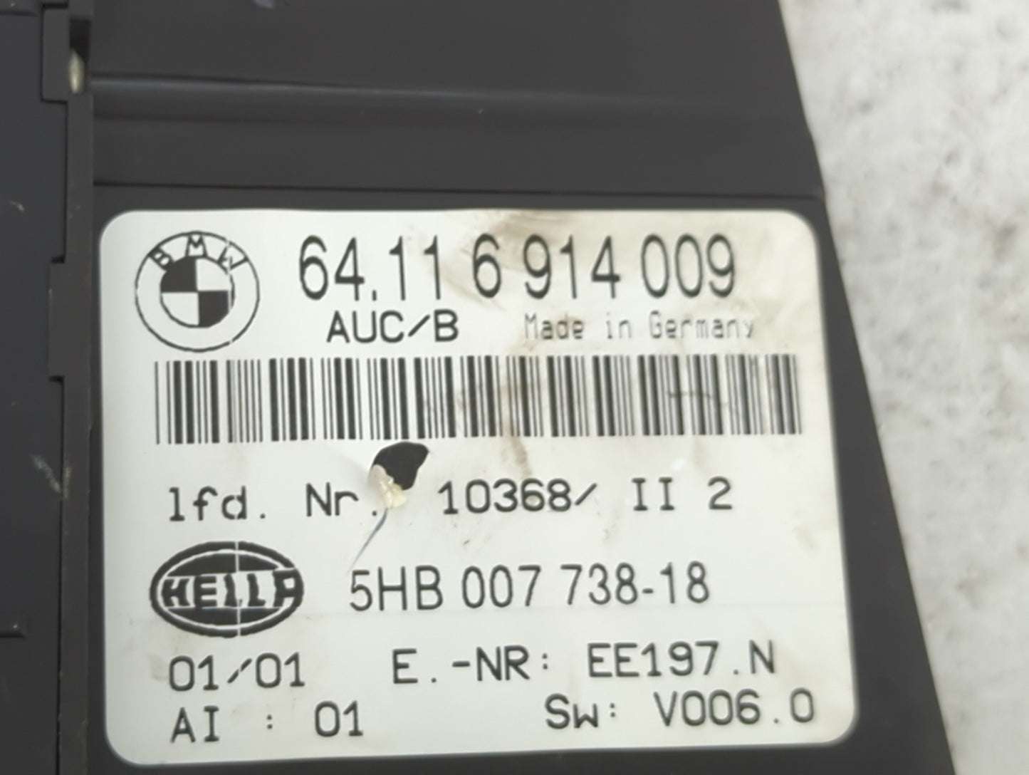 2001 Bmw 330i Climate Control Module Temperature AC/Heater Replacement P/N:64116914009 5HB007738-18 Fits OEM Used Auto Parts