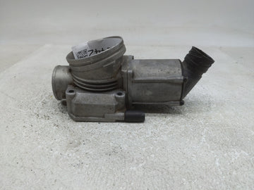 2001 Bmw 7 Series Throttle Body P/N:1745207.1 Fits Fits 1999 2000 2002 2003 OEM Used Auto Parts