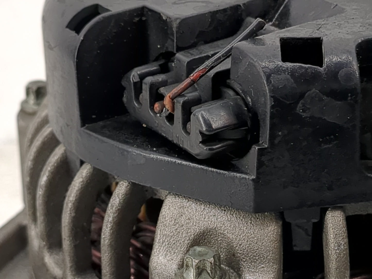 1999-2001 Buick Century Alternator Replacement Generator Charging Assembly Engine OEM Fits Fits 1999 2000 2001 OEM Used Auto