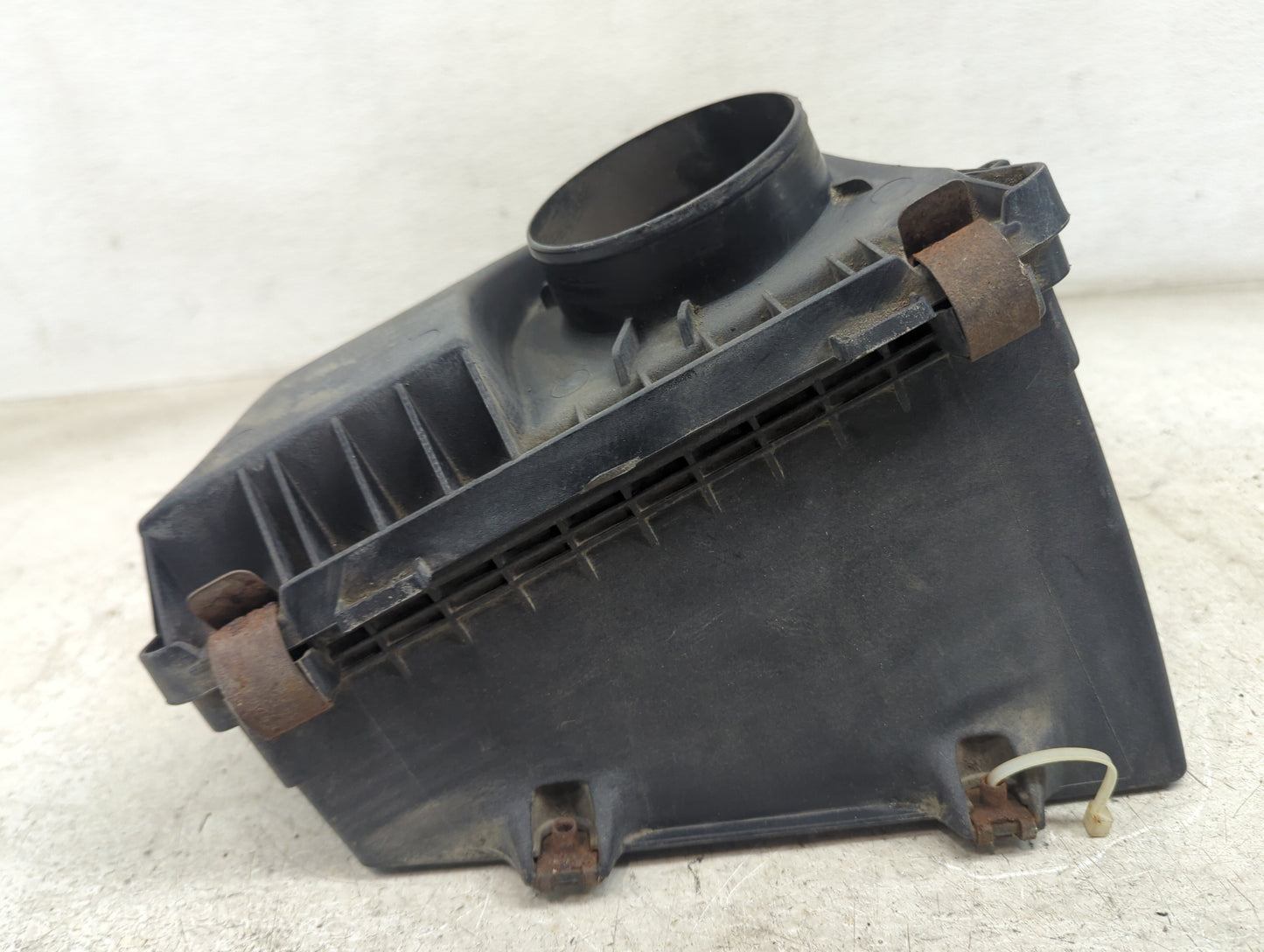 2000-2005 Buick Lesabre Air Cleaner Intake-duct Hose Tube 1495453 - Oemusedautoparts1.com