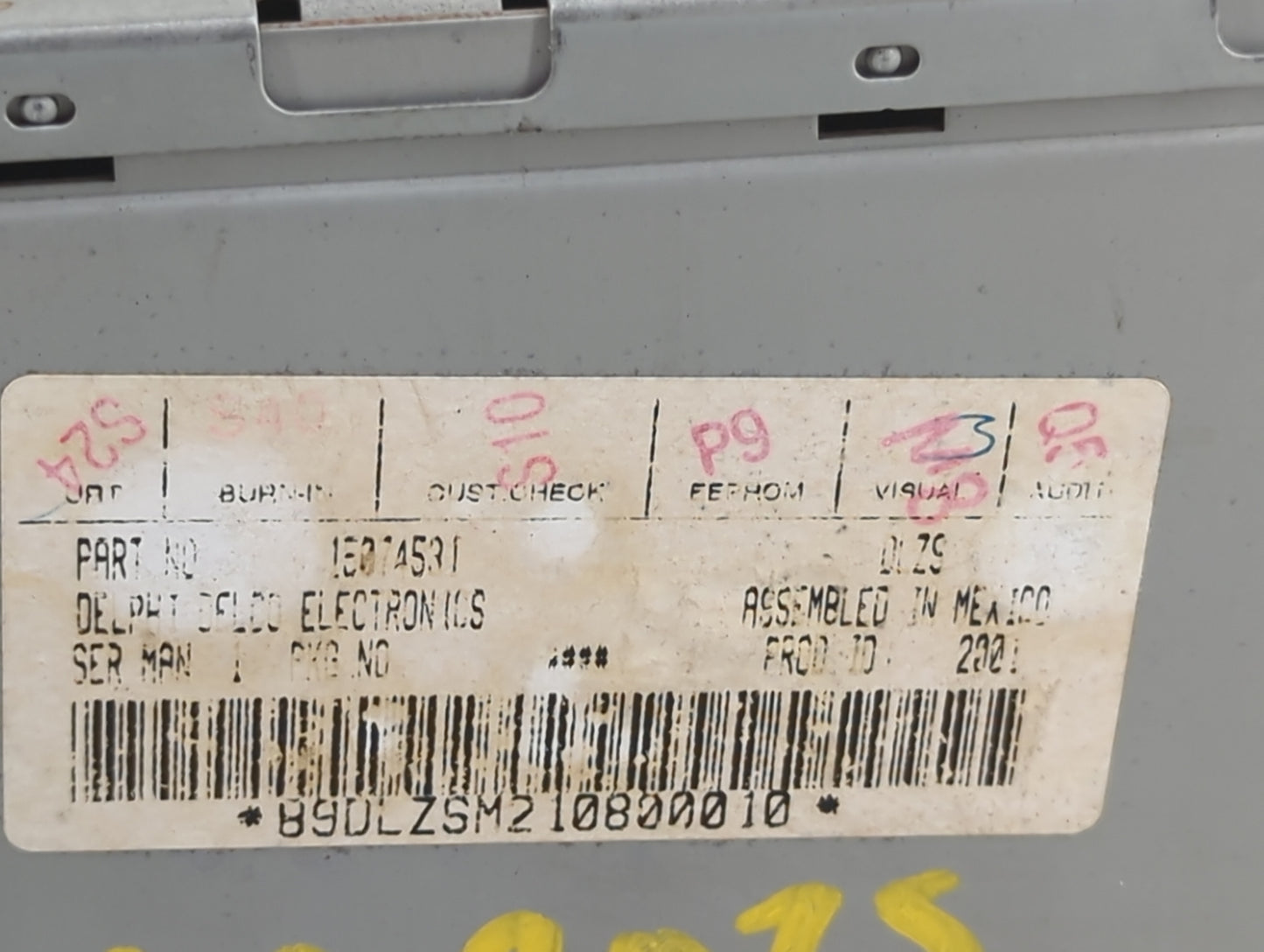 2001-2002 Chevrolet Express 3500 Radio AM FM Cd Player Receiver Replacement P/N:15074531 B9DLZSM210800010 Fits OEM Used Auto