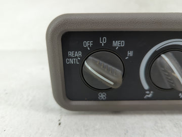2001-2007 Chevrolet Express 3500 Climate Control Module Temperature AC/Heater Replacement P/N:09375775 Fits OEM Used Auto Parts