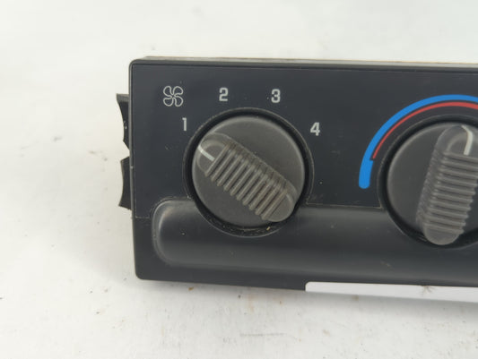 2001 Chevrolet S10 Climate Control Module Temperature AC/Heater Replacement P/N:16250535 Fits Fits 1999 2000 2002 OEM Used Auto Parts