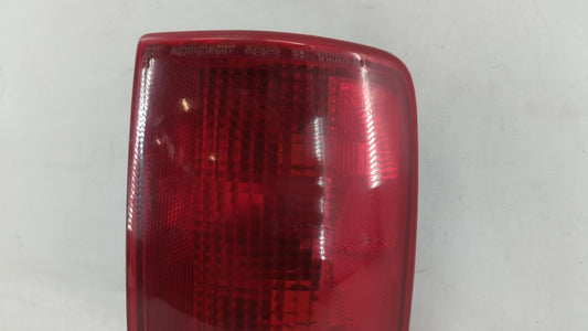 2001 Chevrolet S10 Tail Light Assembly Passenger Right OEM P/N:15113500 16518500 Fits OEM Used Auto Parts