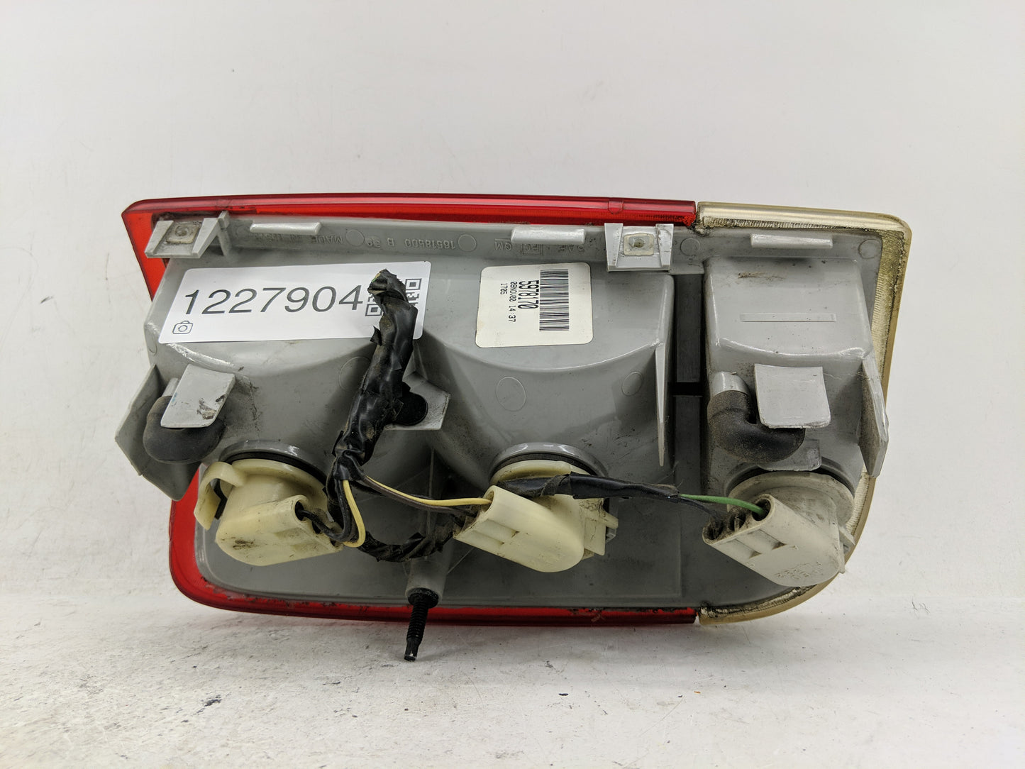 2001 Chevrolet S10 Blazer Tail Light Assembly Passenger Right OEM P/N:5978170 Fits OEM Used Auto Parts - Oemusedautoparts1.c