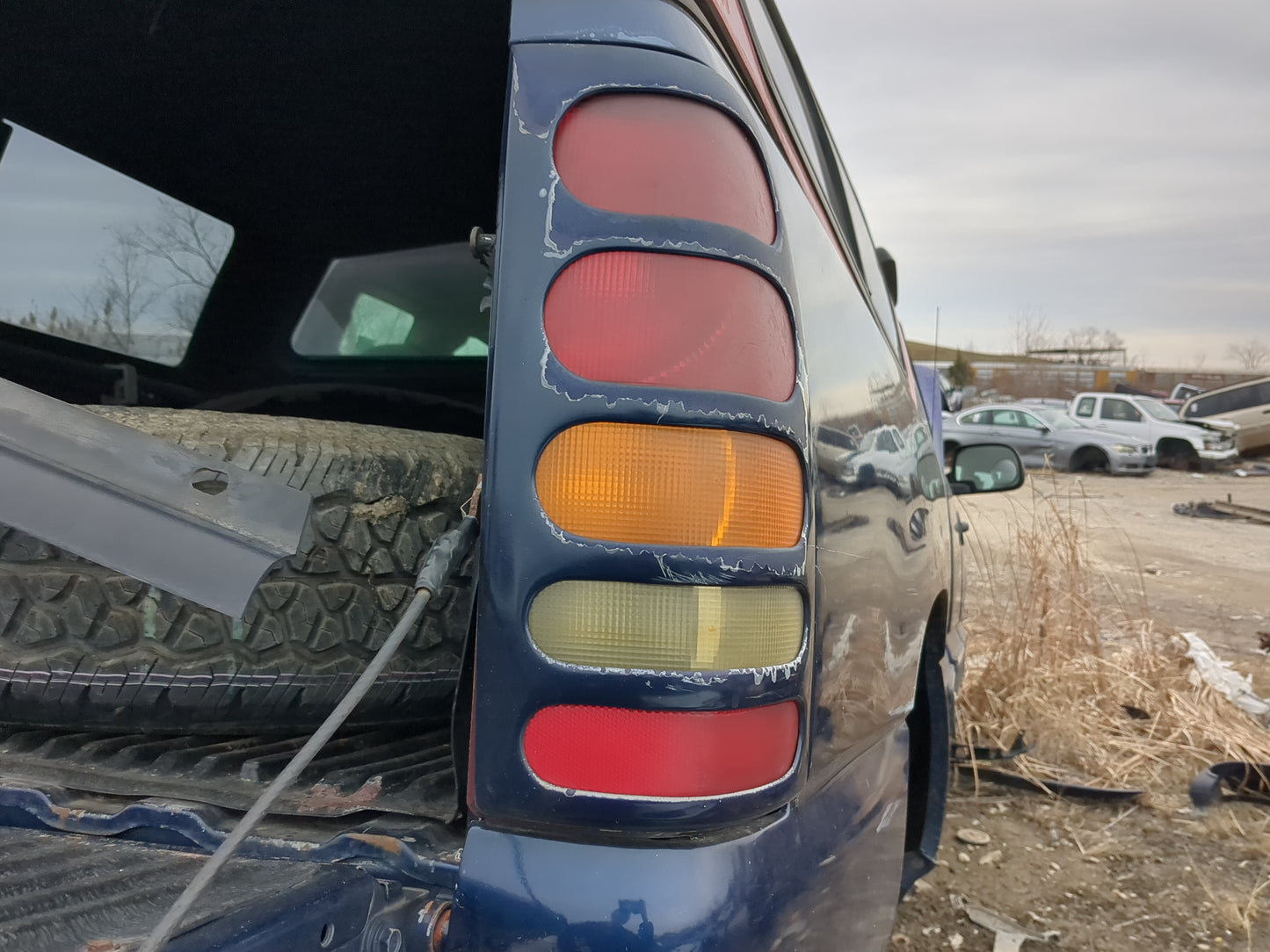1999-2002 Chevrolet Silverado 1500 Tail Light Assembly Passenger Right OEM Fits Fits 1999 2000 2001 2002 2003 OEM Used Auto