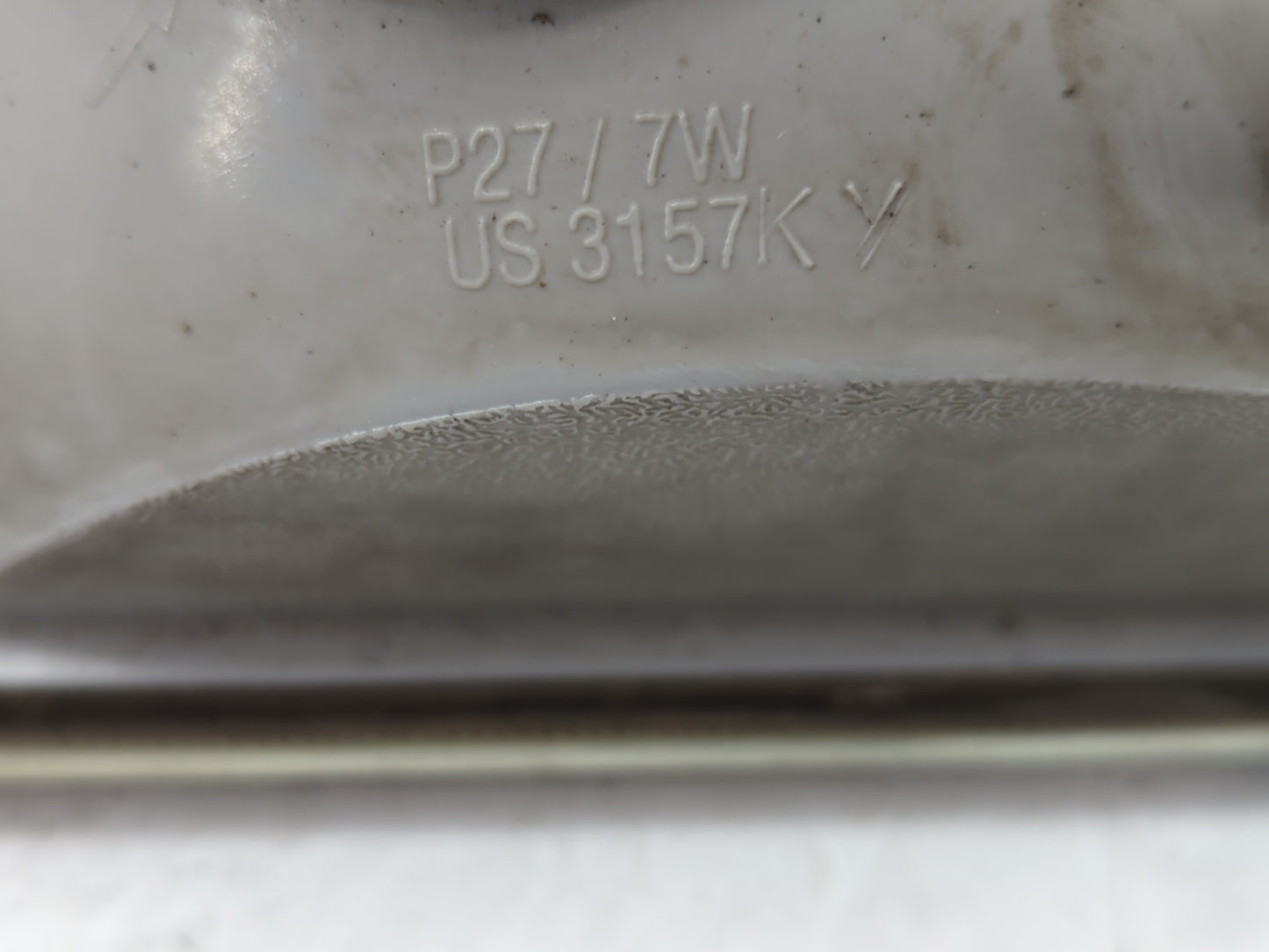 2001 Chevrolet Silverado 2500 Driver Left Oem Head Light Headlight Lamp - Oemusedautoparts1.com