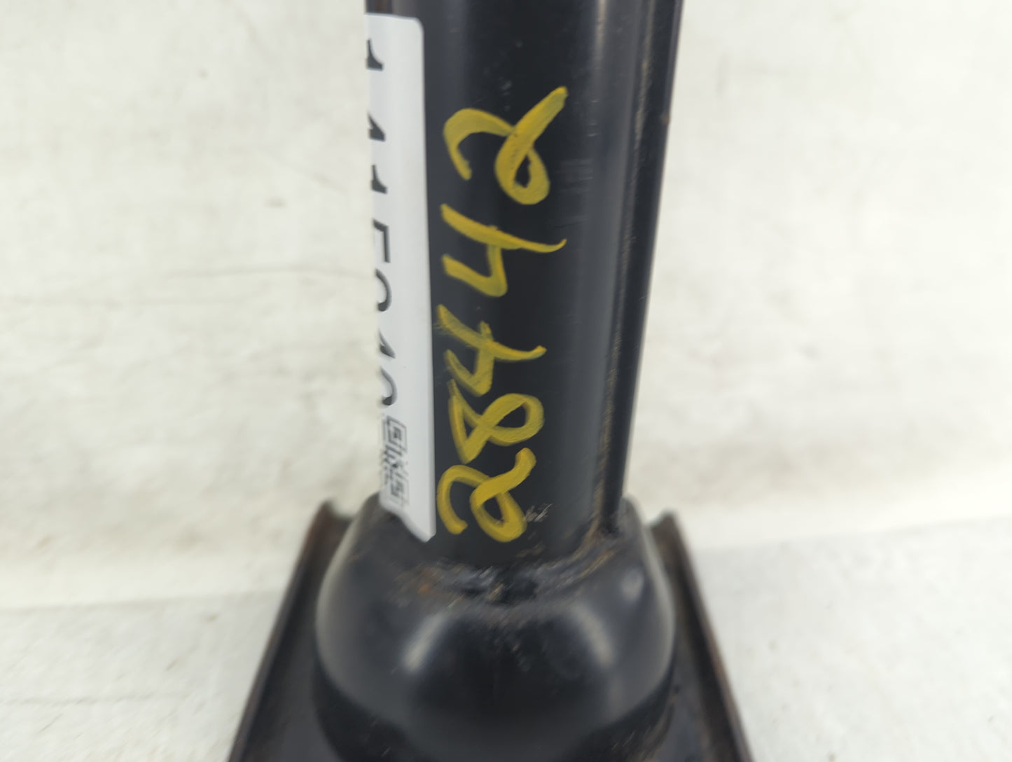 2001 Chevrolet Tahoe Spare Scissor Car Jack 1415940 - Oemusedautoparts1.com