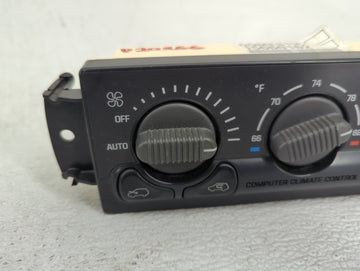 2000-2002 Chevrolet Tahoe Climate Control Module Temperature AC/Heater Replacement P/N:15060162 16228657-2 Fits OEM Used Auto Parts