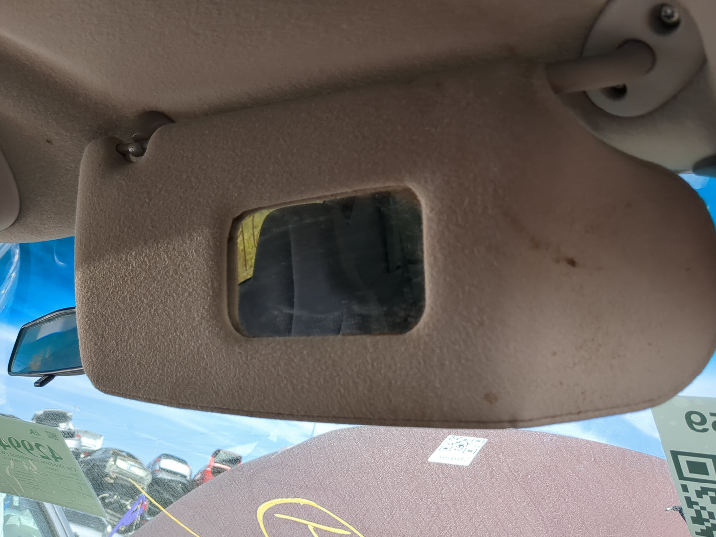 2001-2002 Dodge Caravan Sun Visor Shade Replacement Passenger Right Mirror Fits Fits 2001 2002 OEM Used Auto Parts - Oemused