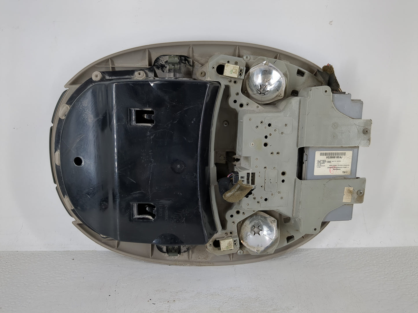 Dodge Grand Caravan Overhead Roof Console Interior Dome Light - Oemusedautoparts1.com