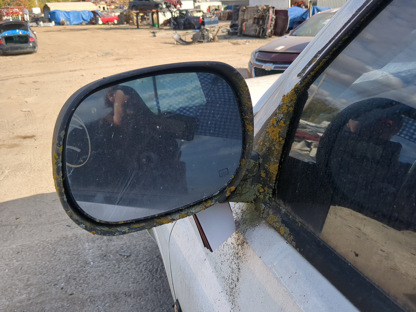1998-2001 Dodge Ram 1500 Driver Side View Mirror - Left Door Mirror OEM Used - Oemusedautoparts1.com