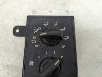 2000-2001 Dodge Ram 1500 Climate Control Module Temperature AC/Heater Replacement P/N:55056700AD Fits Fits 2000 2001 2002 OEM Used Auto Parts